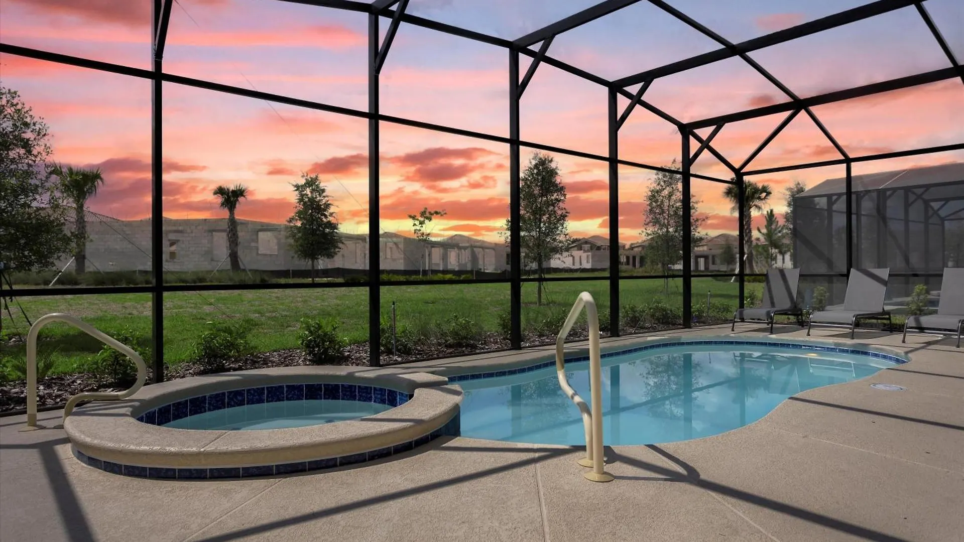5 Bedrooms- 5 Bathrooms- Solterra 7622 Ol Davenport